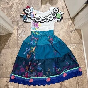 Like New Size 5/6 original Disney Encanto  Dress
